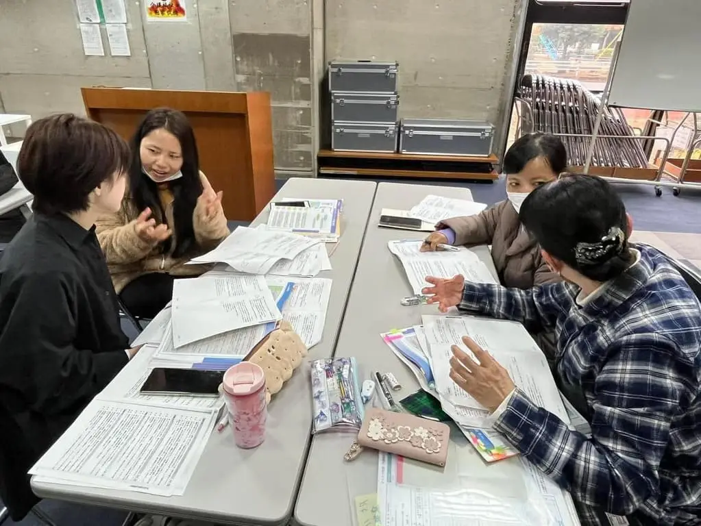 Cùng nhau làm việc tại Nhật