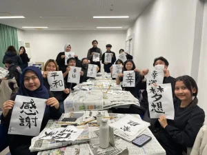 Hoạt động tại Alice