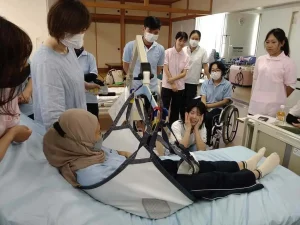 Hoạt động tại Alice